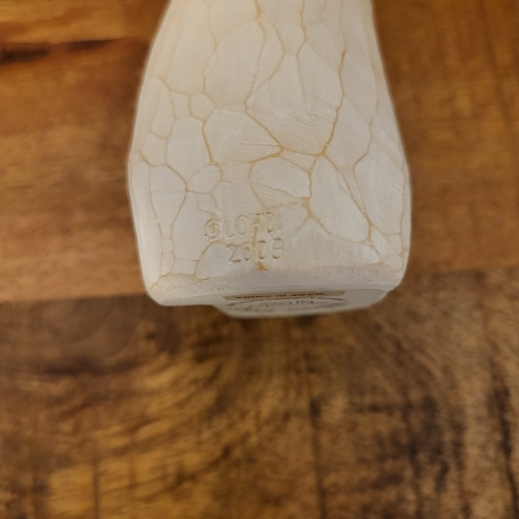 NIB Willow Tree Surrounded By Love 2009 Red-Orange Flowers - Picture 4 of 11